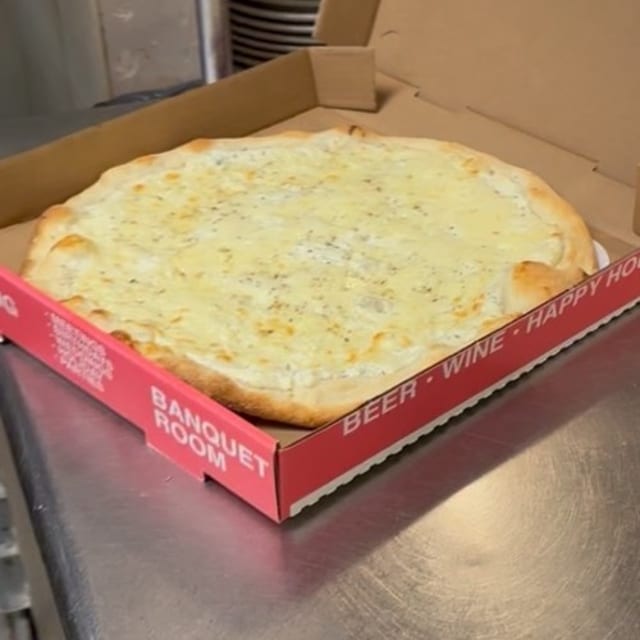 Pizza Bianca.