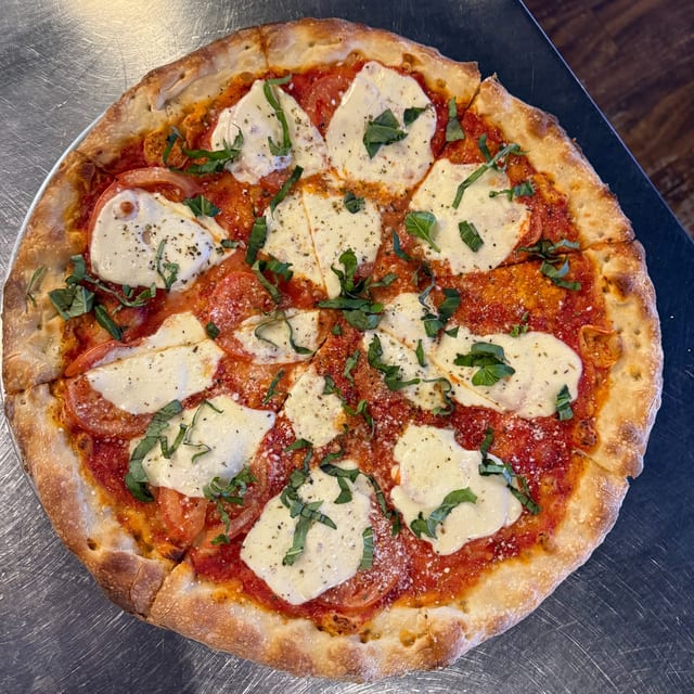 Margherita Pizza.